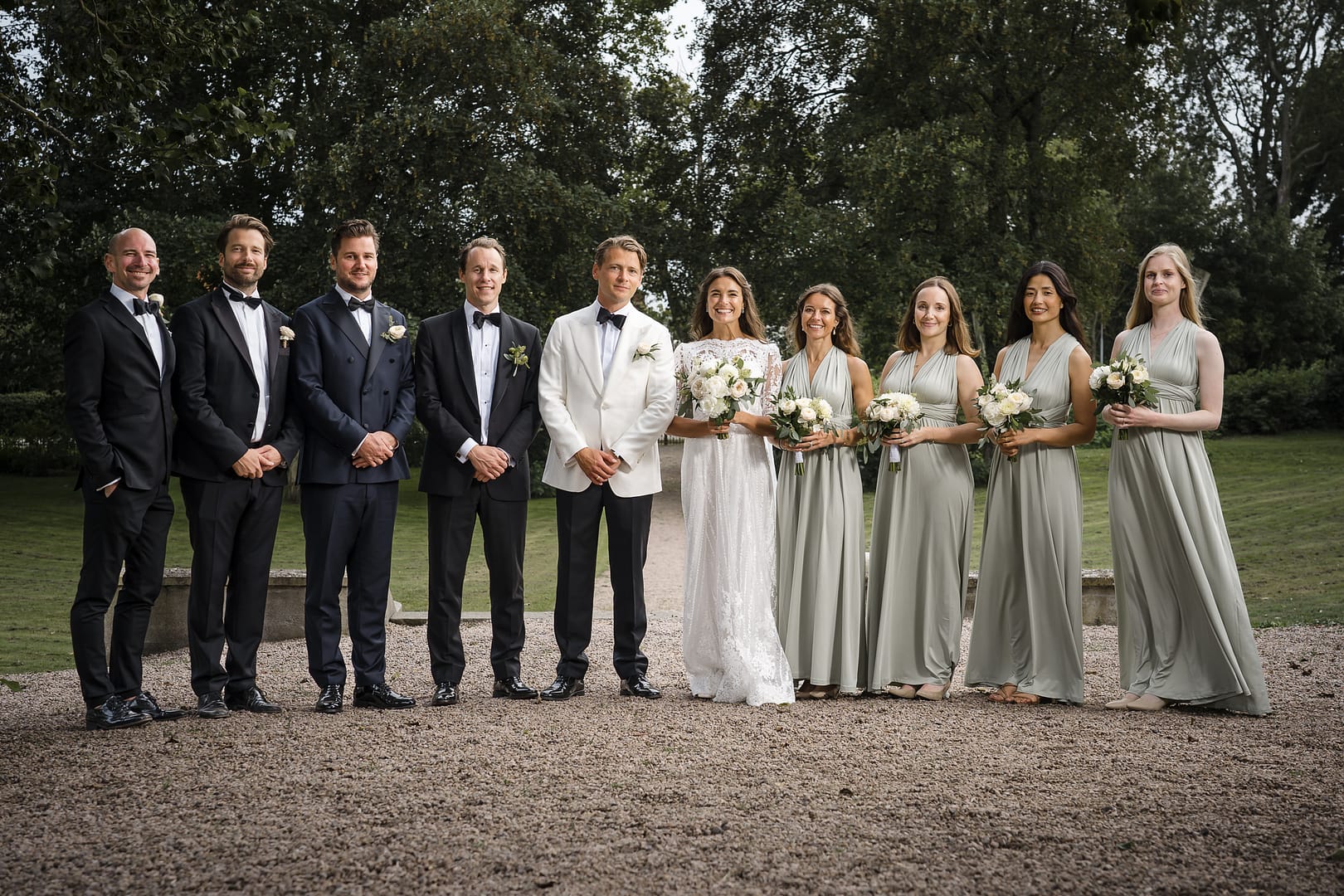 Bröllop på Österlen: gruppbilder. Av bröllopsfotograf Österlen