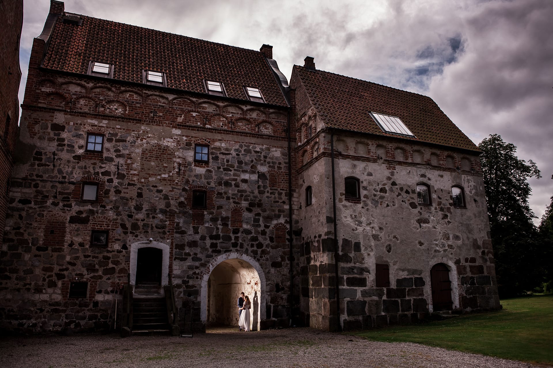 Borgeby slott porttornet av Bröllopsfotograf Skåne