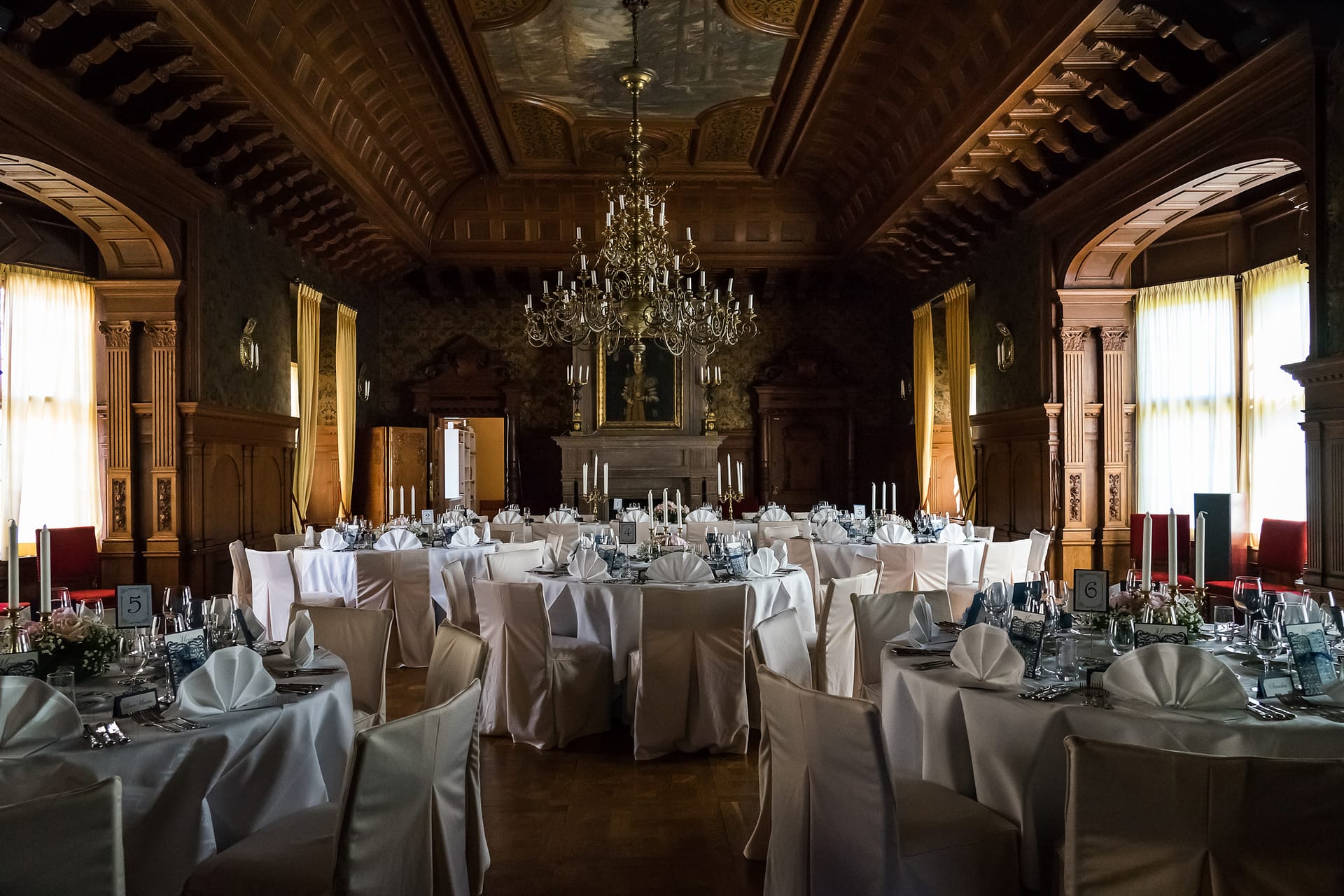 Trollenäs slott middag sal interiör av Bröllopsfotograf Skåne